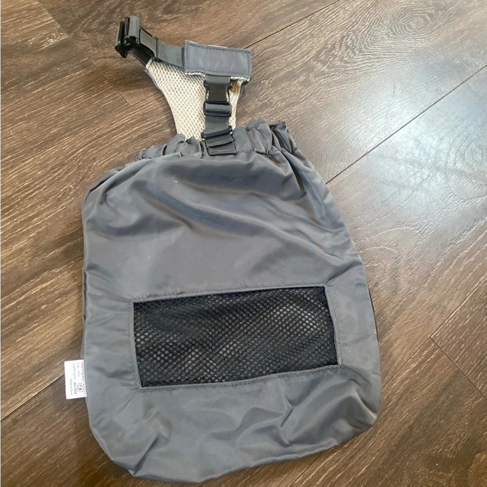 Drag bag size Large for dogs with back leg mobility issues